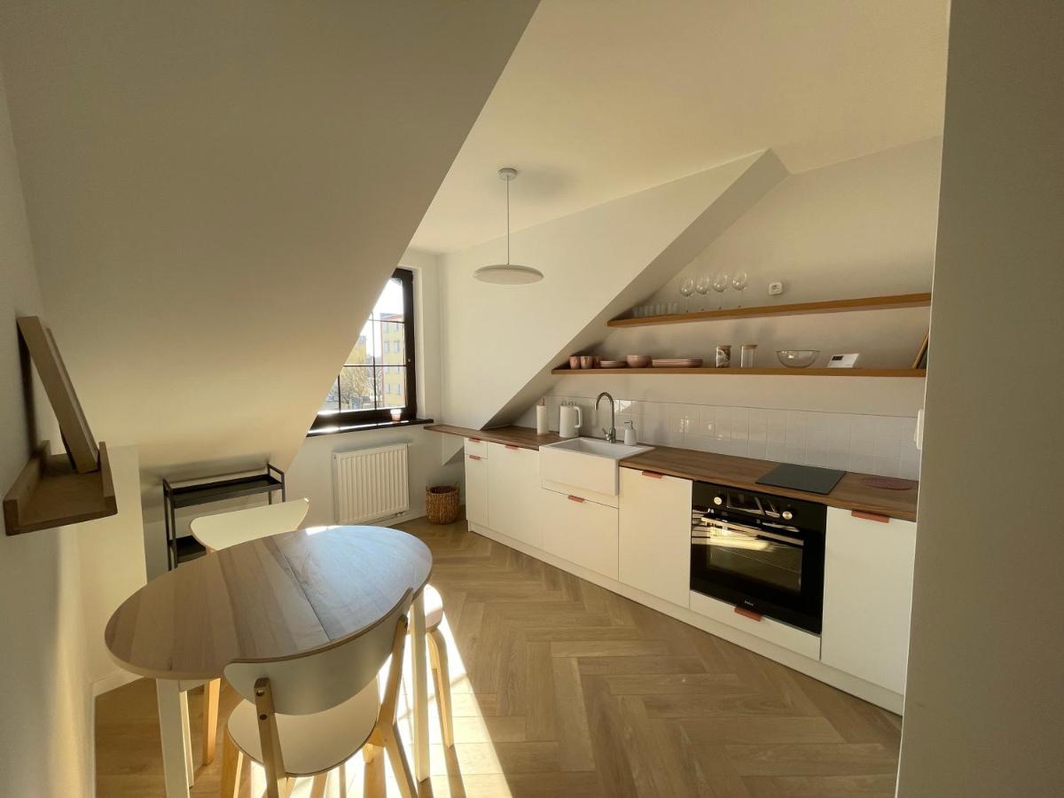 Apartament Ovoc 2.0 Chodzież エクステリア 写真