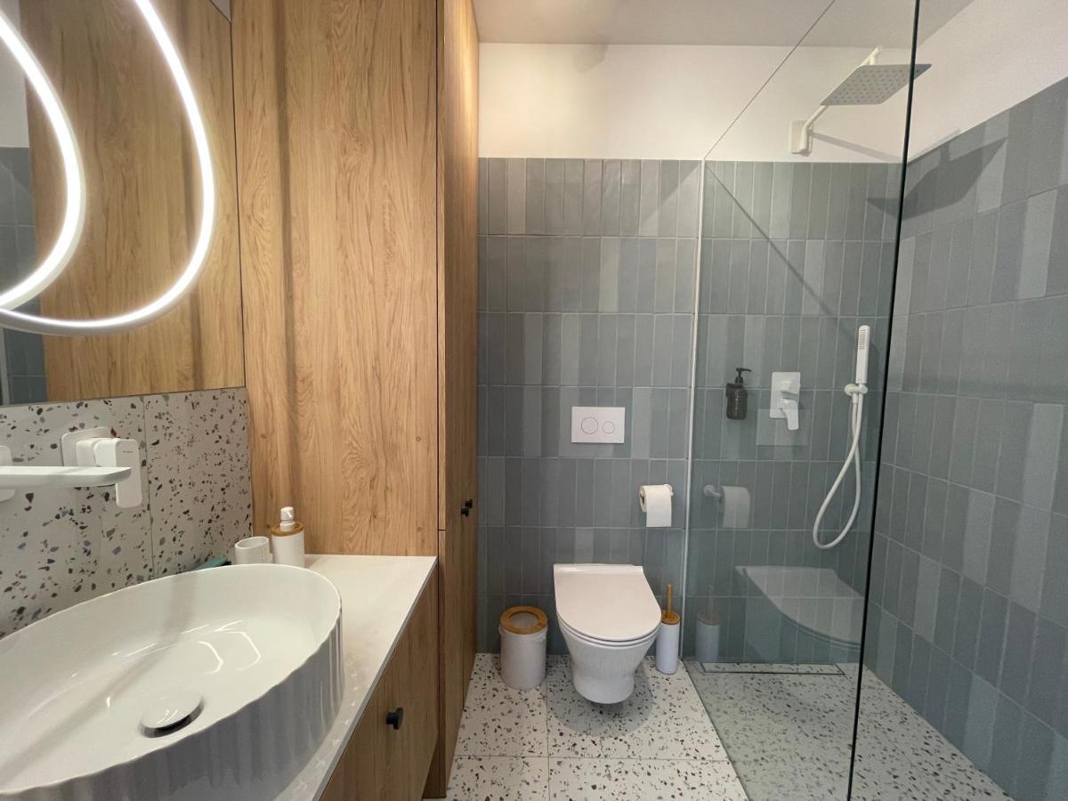 Apartament Ovoc 2.0 Chodzież エクステリア 写真